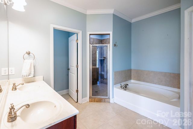 141 Logan Ridge Drive, Statesville, NC 28677