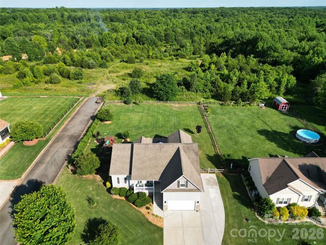 141 Logan Ridge Drive, Statesville, NC 28677