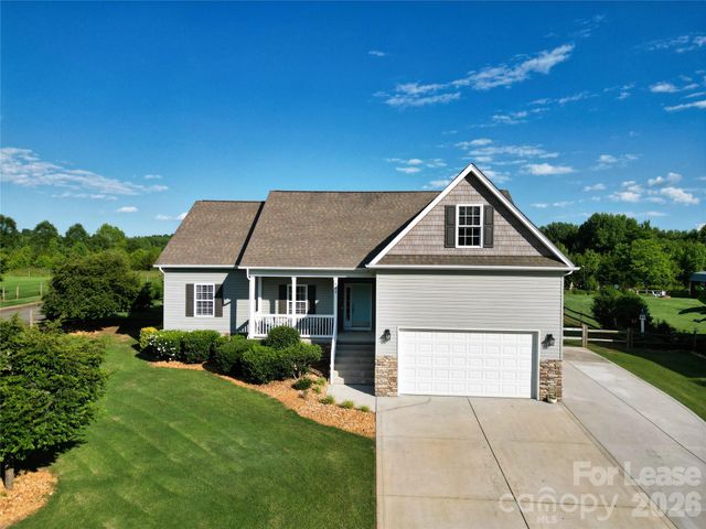 141 Logan Ridge Drive, Statesville, NC 28677