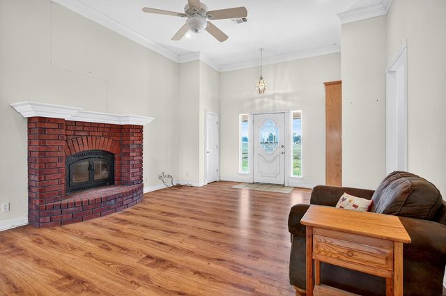 319 County Road 224, Gainesville, TX 76240