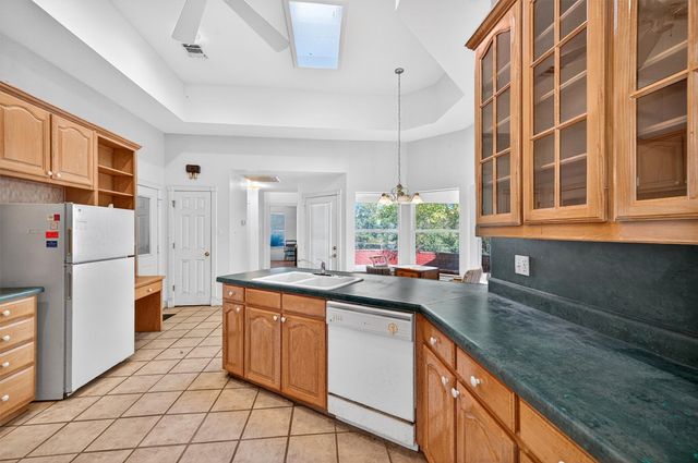 319 County Road 224, Gainesville, TX 76240