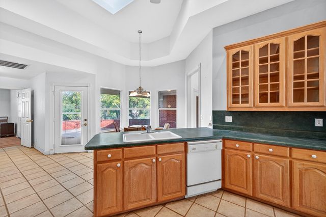 319 County Road 224, Gainesville, TX 76240