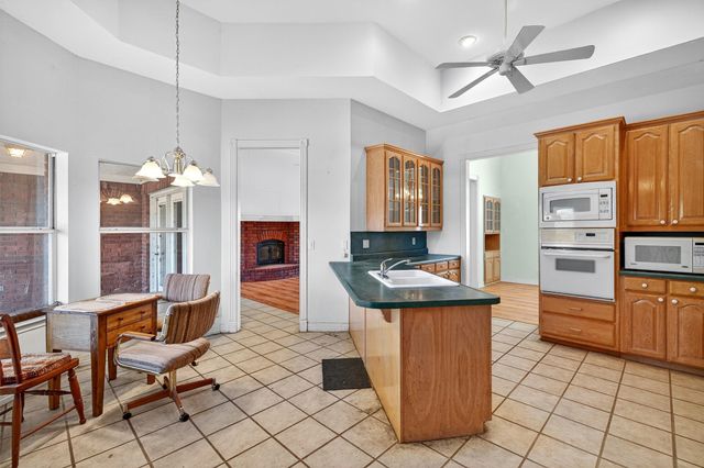 319 County Road 224, Gainesville, TX 76240