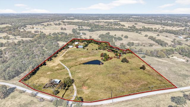 319 County Road 224, Gainesville, TX 76240