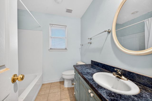 319 County Road 224, Gainesville, TX 76240