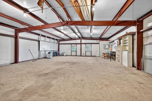 319 County Road 224, Gainesville, TX 76240