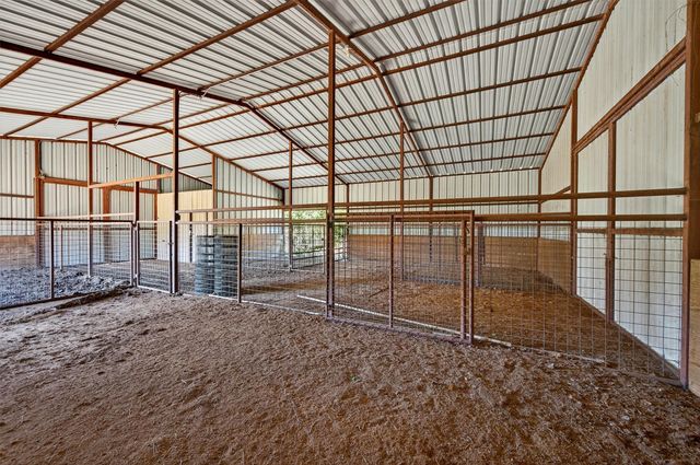 319 County Road 224, Gainesville, TX 76240