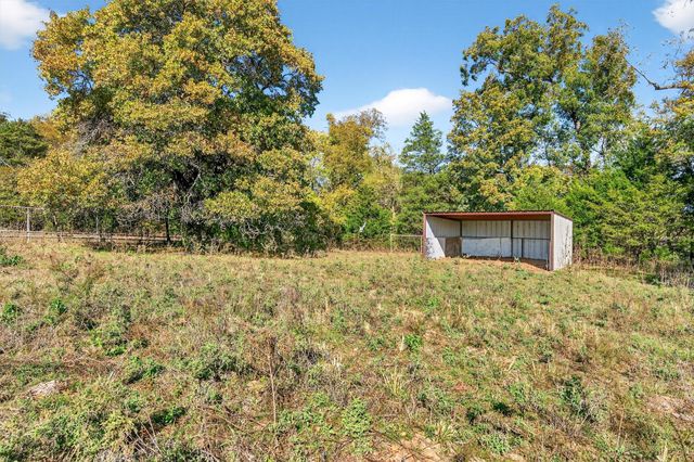 319 County Road 224, Gainesville, TX 76240