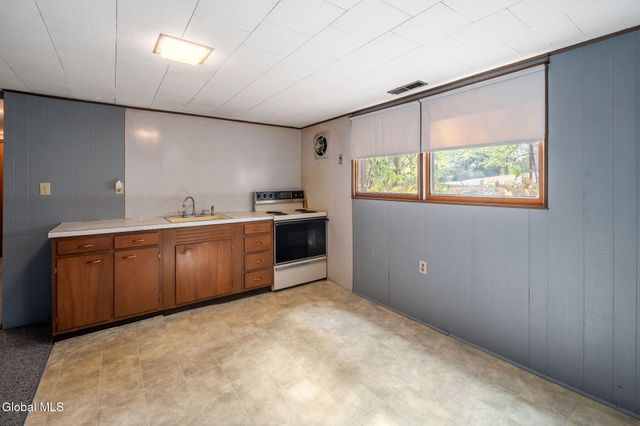 70 Fonda Road, Waterford, NY 12188