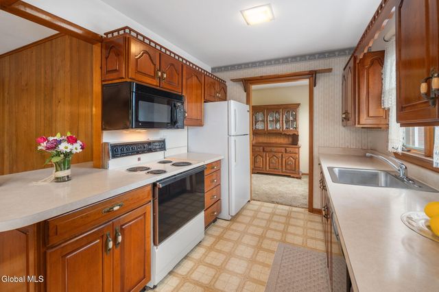 70 Fonda Road, Waterford, NY 12188