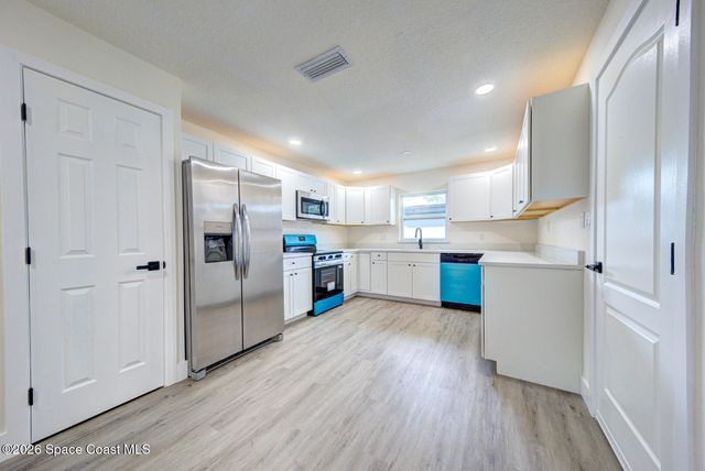 1095 Carol Avenue, Titusville, FL 32780