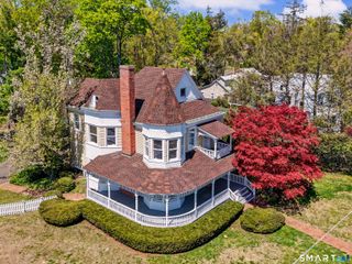 462 Riverside Avenue, Westport, CT 06880