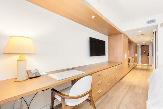 2139 Kuhio Avenue 2009-DH, Honolulu, HI 96815