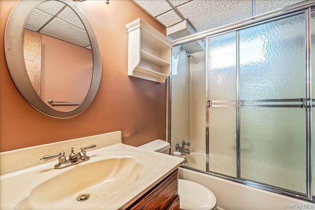 21 Norman Street, Lynbrook, NY 11563