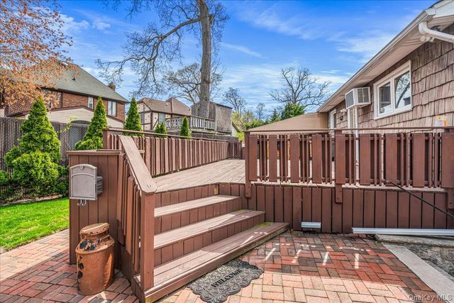 21 Norman Street, Lynbrook, NY 11563
