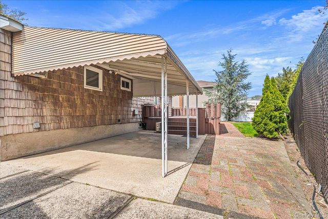 21 Norman Street, Lynbrook, NY 11563