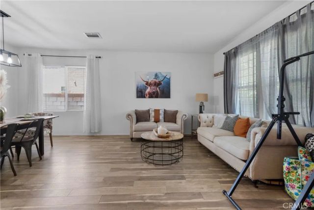 43245 Sunny, Lancaster, CA 93536