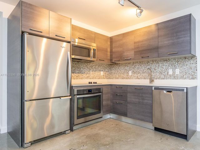 151 SE 1st St 805, Miami, FL 33131