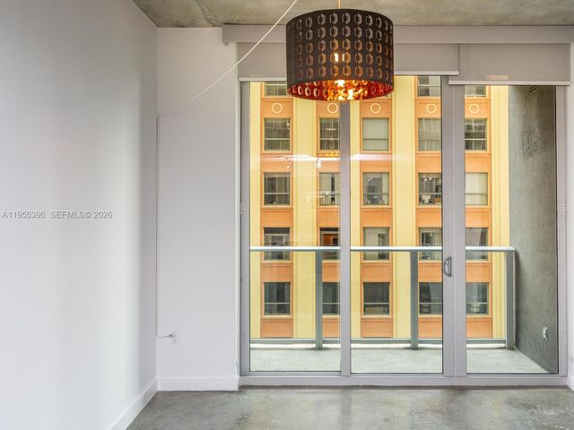 151 SE 1st St 805, Miami, FL 33131