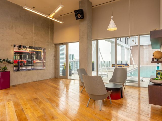 151 SE 1st St 805, Miami, FL 33131