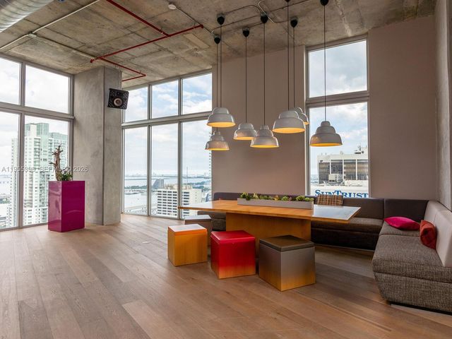 151 SE 1st St 805, Miami, FL 33131