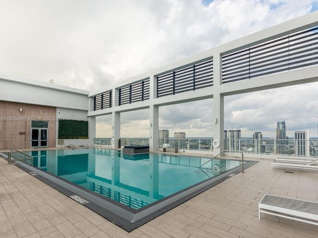 151 SE 1st St 805, Miami, FL 33131