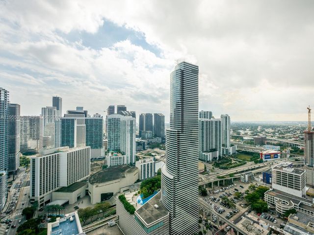 151 SE 1st St 805, Miami, FL 33131