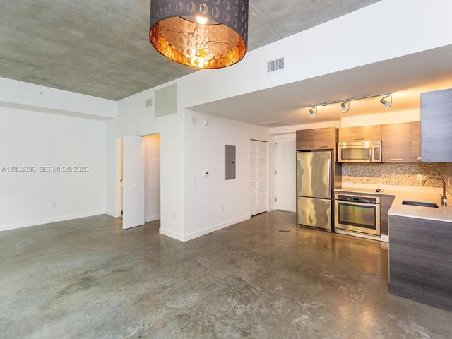 151 SE 1st St 805, Miami, FL 33131