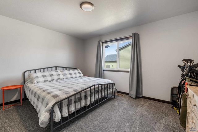 612 ANTIETAM DR, Box Elder, SD 57719