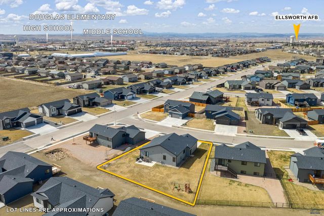 612 ANTIETAM DR, Box Elder, SD 57719