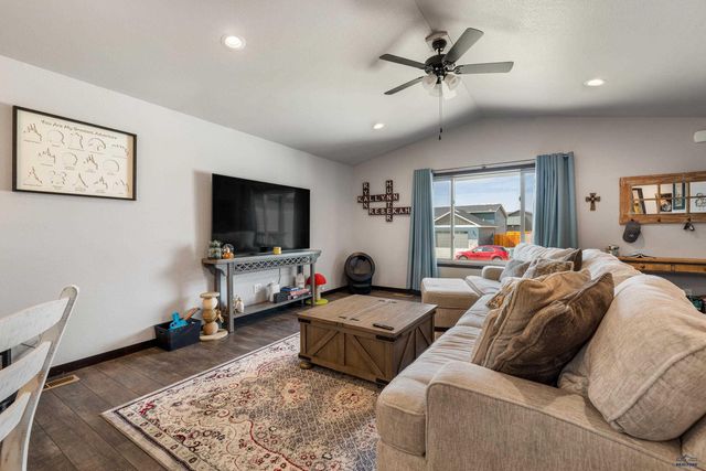 612 ANTIETAM DR, Box Elder, SD 57719