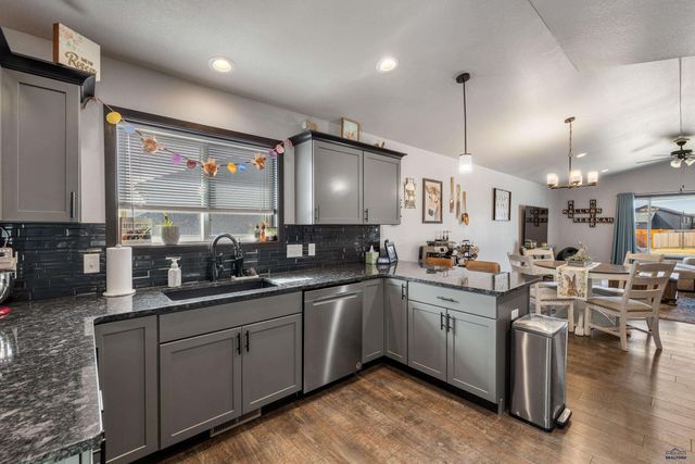 612 ANTIETAM DR, Box Elder, SD 57719