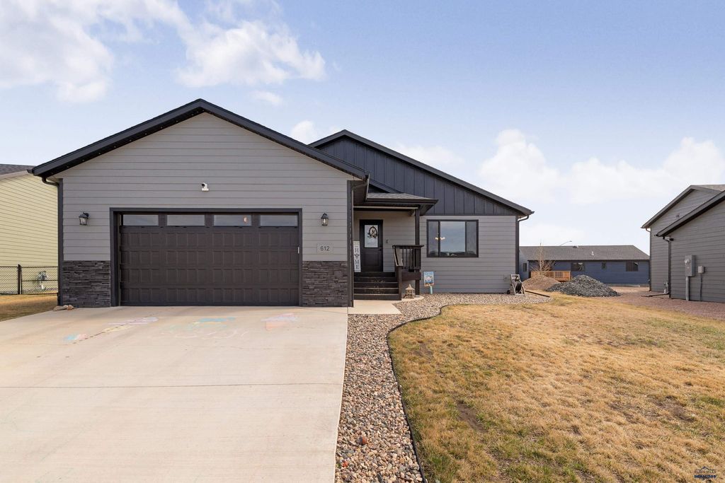 612 ANTIETAM DR, Box Elder, SD 57719