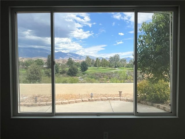 512 Brooklawn, Banning, CA 92220