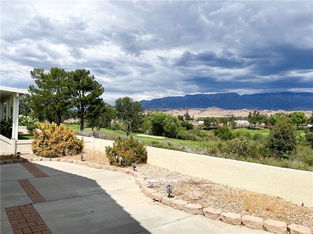 512 Brooklawn, Banning, CA 92220