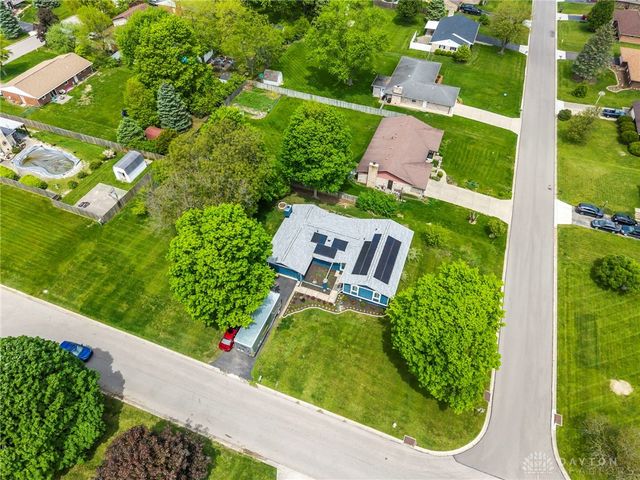 4030 Danern Drive, Beavercreek, OH 45430