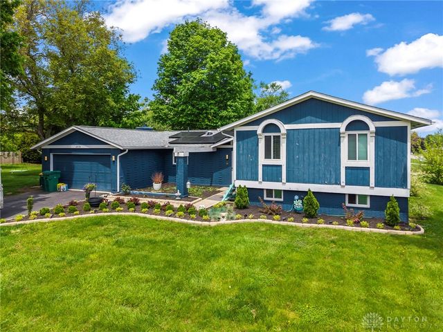 4030 Danern Drive, Beavercreek, OH 45430