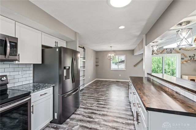 4030 Danern Drive, Beavercreek, OH 45430