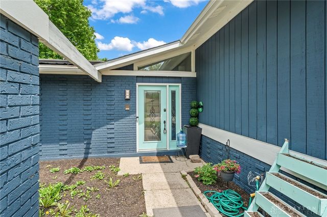 4030 Danern Drive, Beavercreek, OH 45430