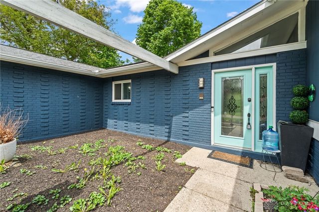 4030 Danern Drive, Beavercreek, OH 45430