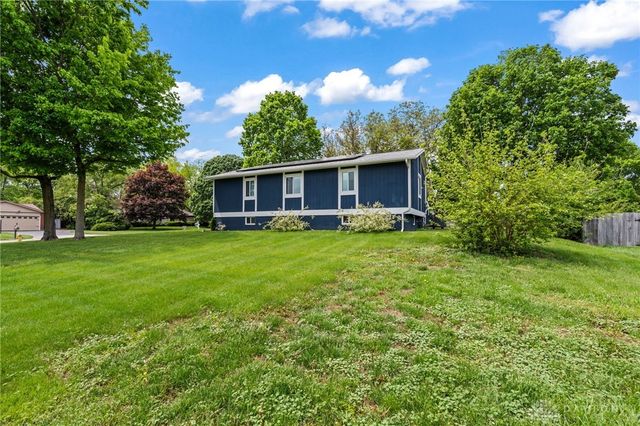 4030 Danern Drive, Beavercreek, OH 45430