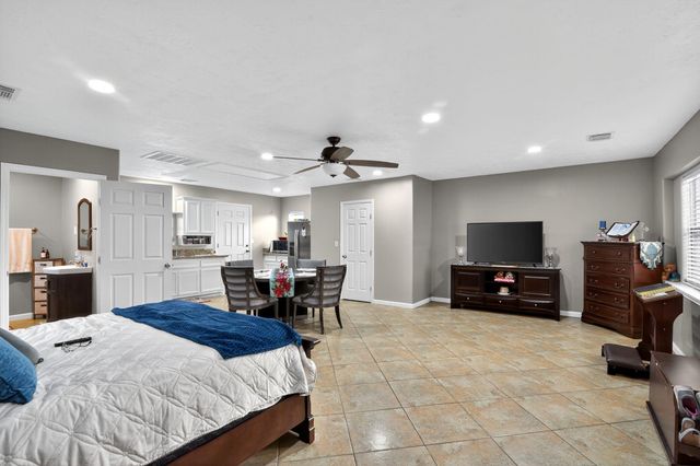 15432 Atwood Lane, Crosby, TX 77532