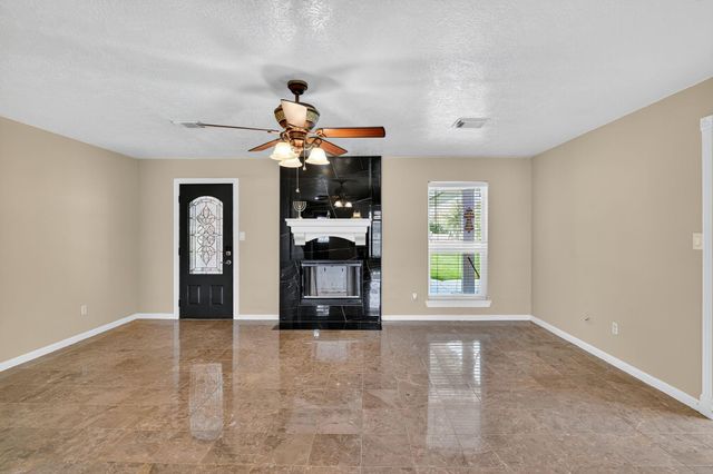 15432 Atwood Lane, Crosby, TX 77532