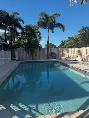 4517 NE 21st Ave 2, Fort Lauderdale, FL 33308