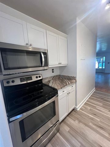 4517 NE 21st Ave 2, Fort Lauderdale, FL 33308