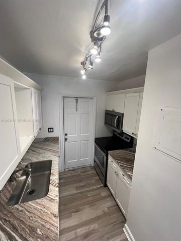 4517 NE 21st Ave 2, Fort Lauderdale, FL 33308