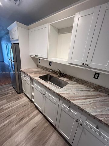 4517 NE 21st Ave 2, Fort Lauderdale, FL 33308