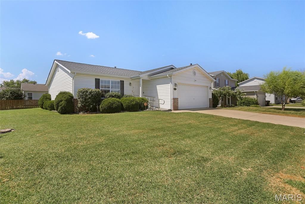 429 Audry Drive, Dupo, IL 62239