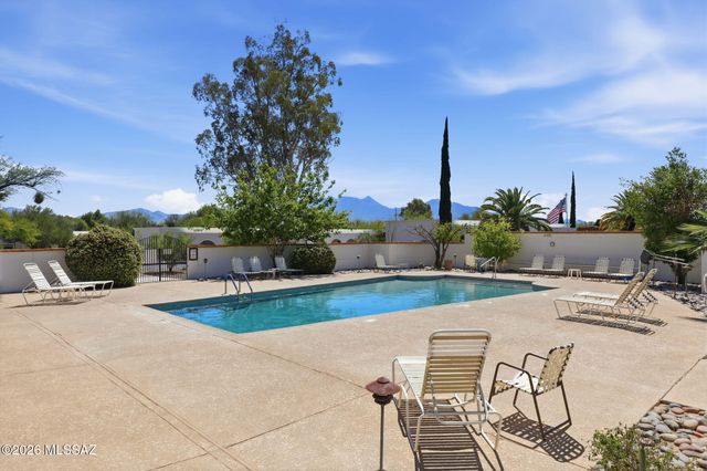 436 S Paseo Madera Unit B, Green Valley, AZ 85614
