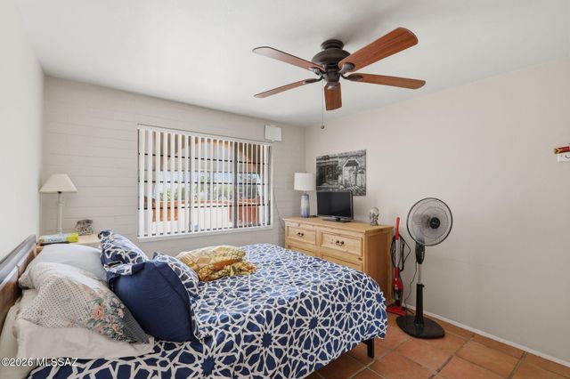 436 S Paseo Madera Unit B, Green Valley, AZ 85614